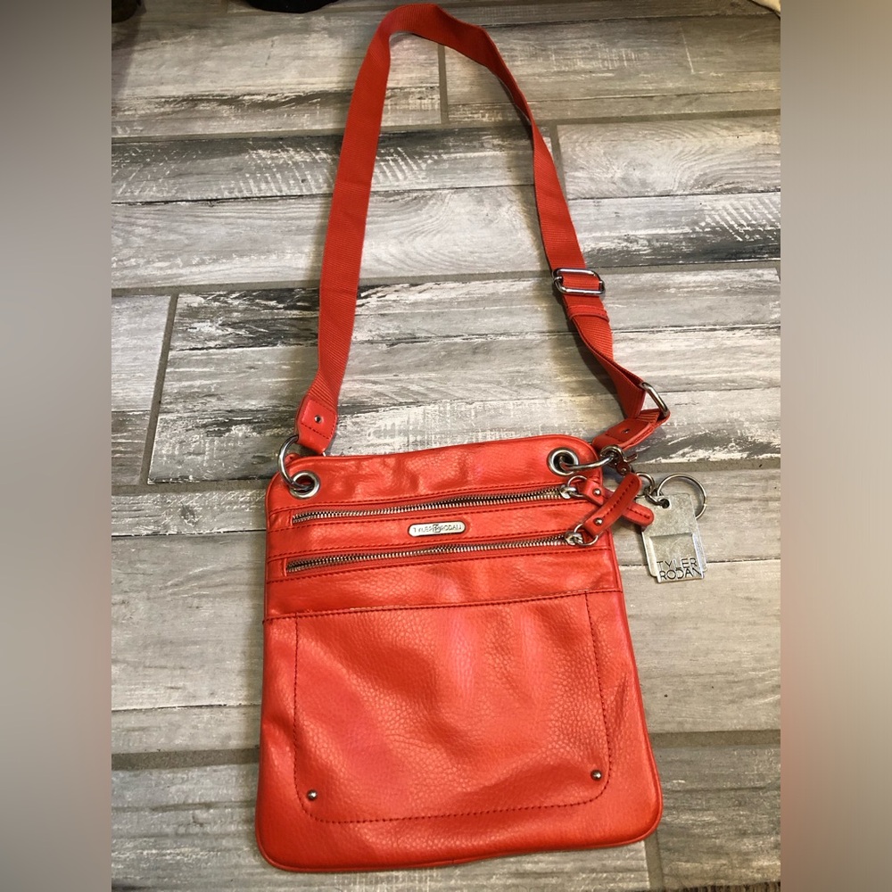 Cross body purse